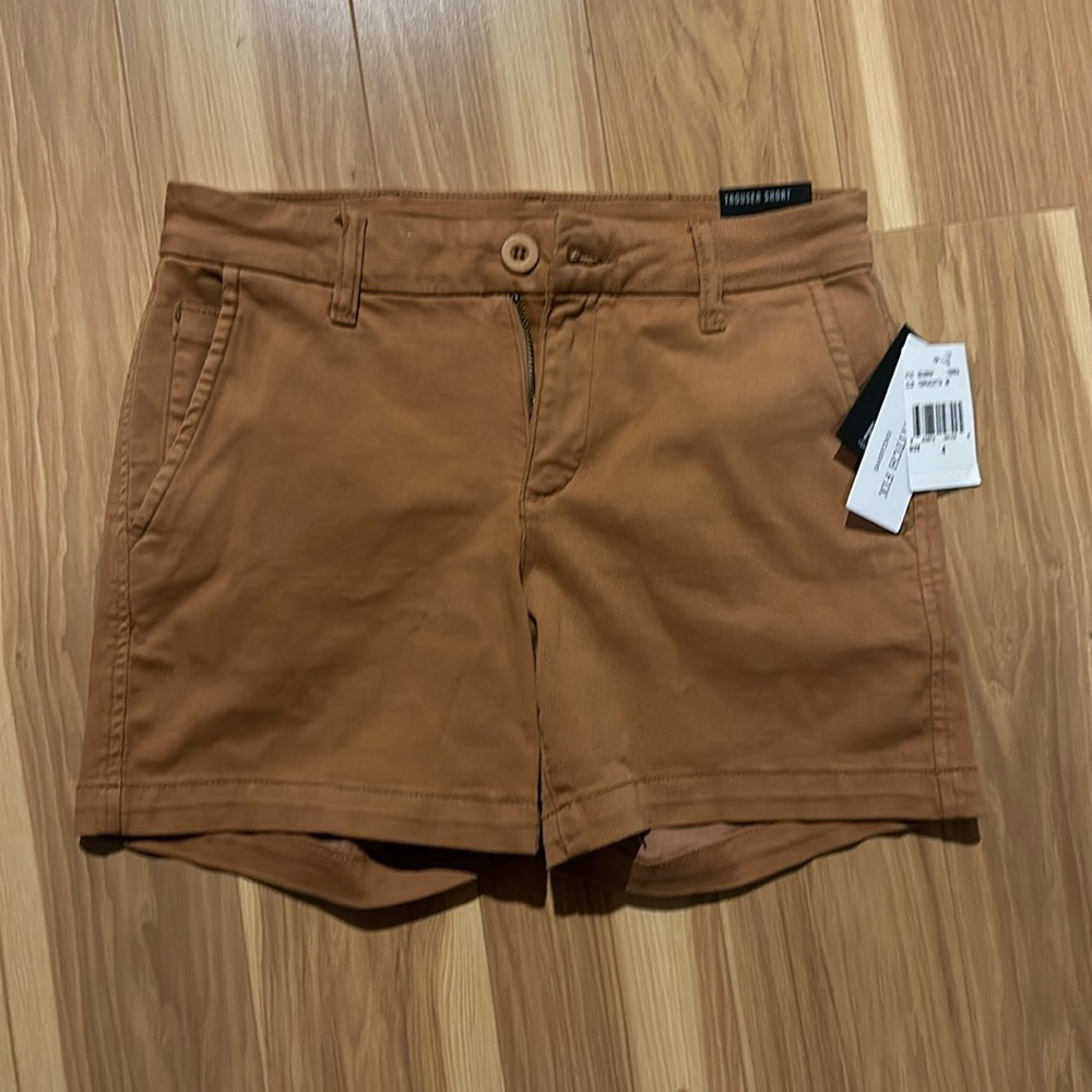 NWT Kut from the cloth terracotta trouser shorts